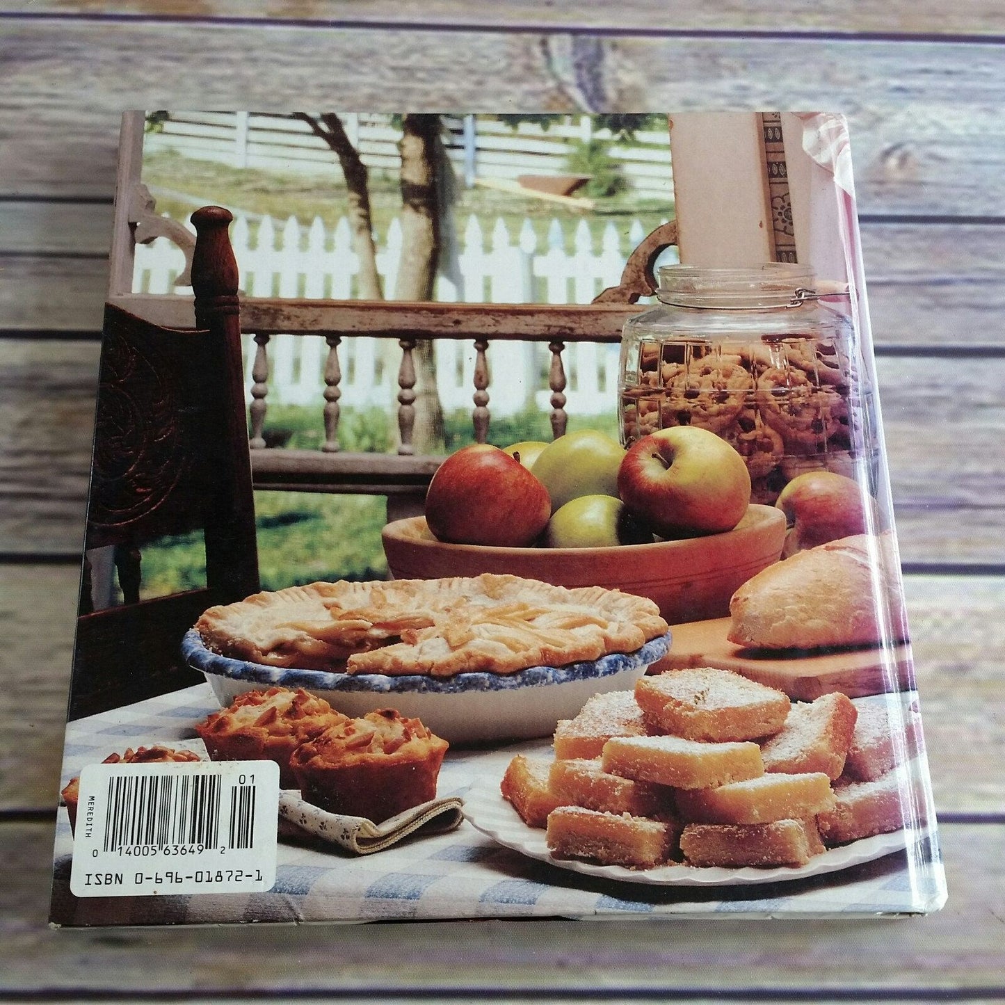 Vintage Cookbook Old Fashioned Home Baking Recipes 1990 Better Homes and Gardens Hardcover NO Dust Jacket 1990s