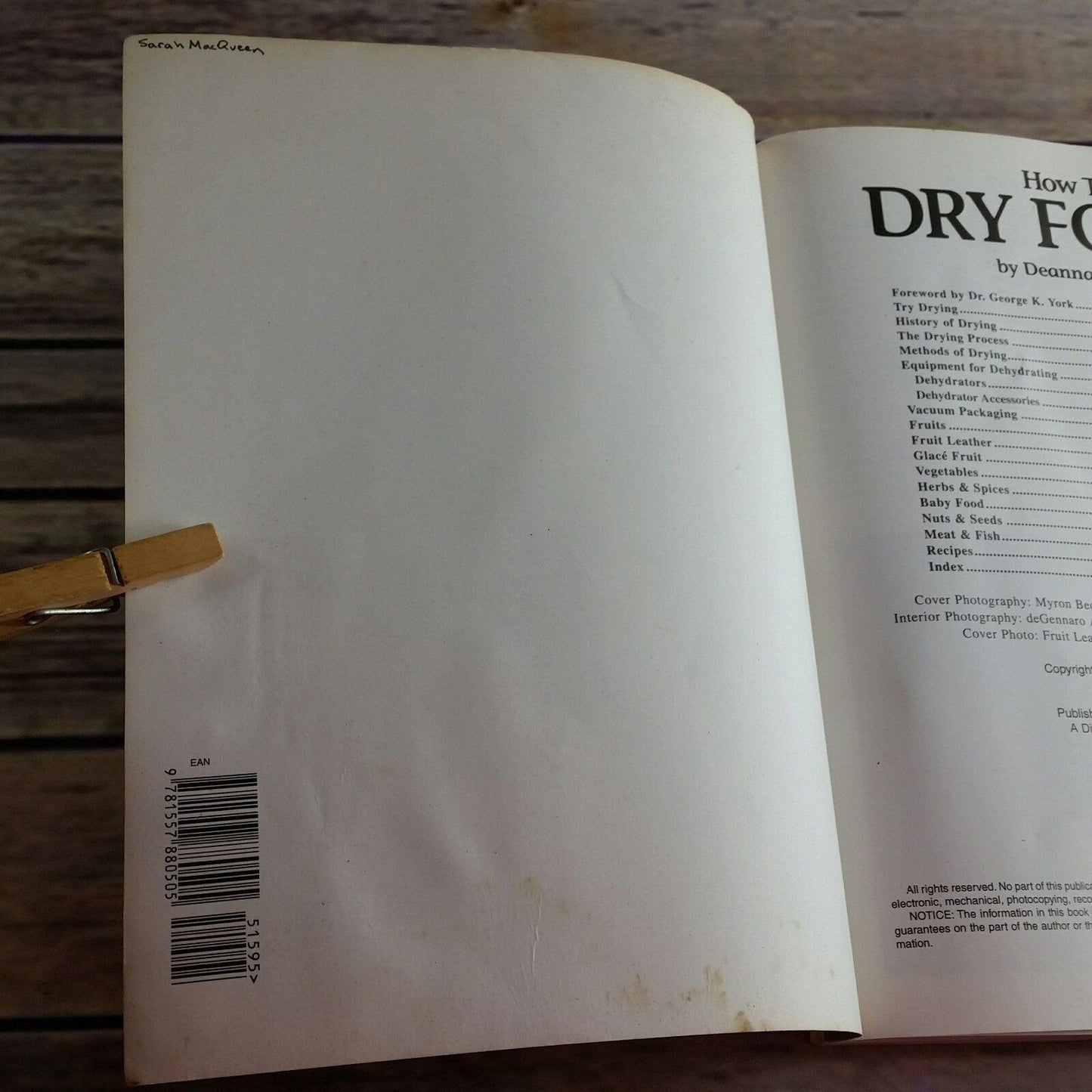 Vintage Cookbook How To Dry Foods 1992 Recipes Paperback Deanna DeLong HP Books