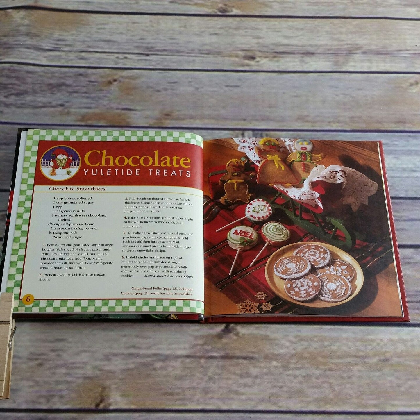 Vintage Cookbook Classic Christmas Cookies Recipes 2002 Publications International Hardcover