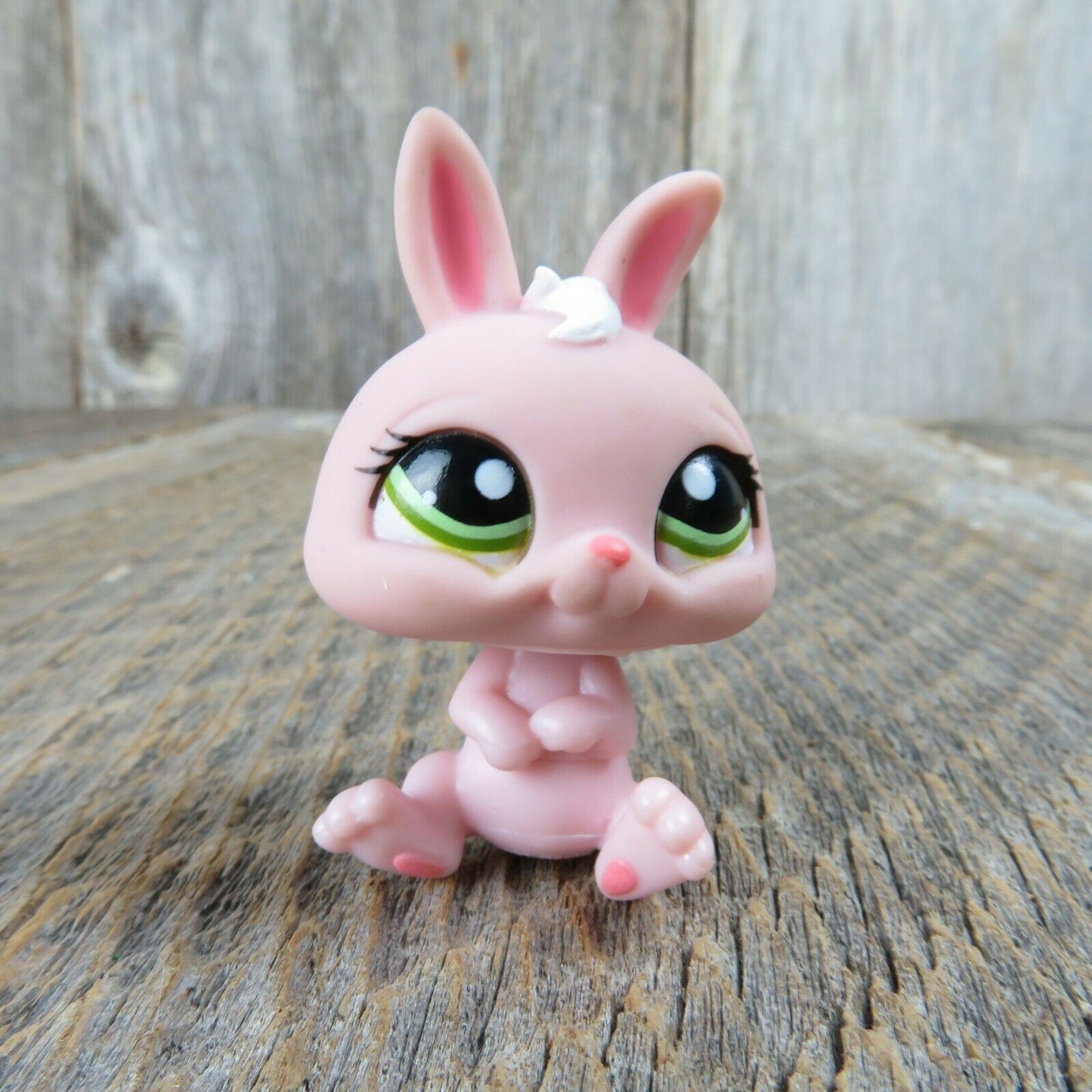 Littlest Pet Shop LPS Short Eared Dwarf Pink Bunny Rabbit Green Eyes Toy Hasbro