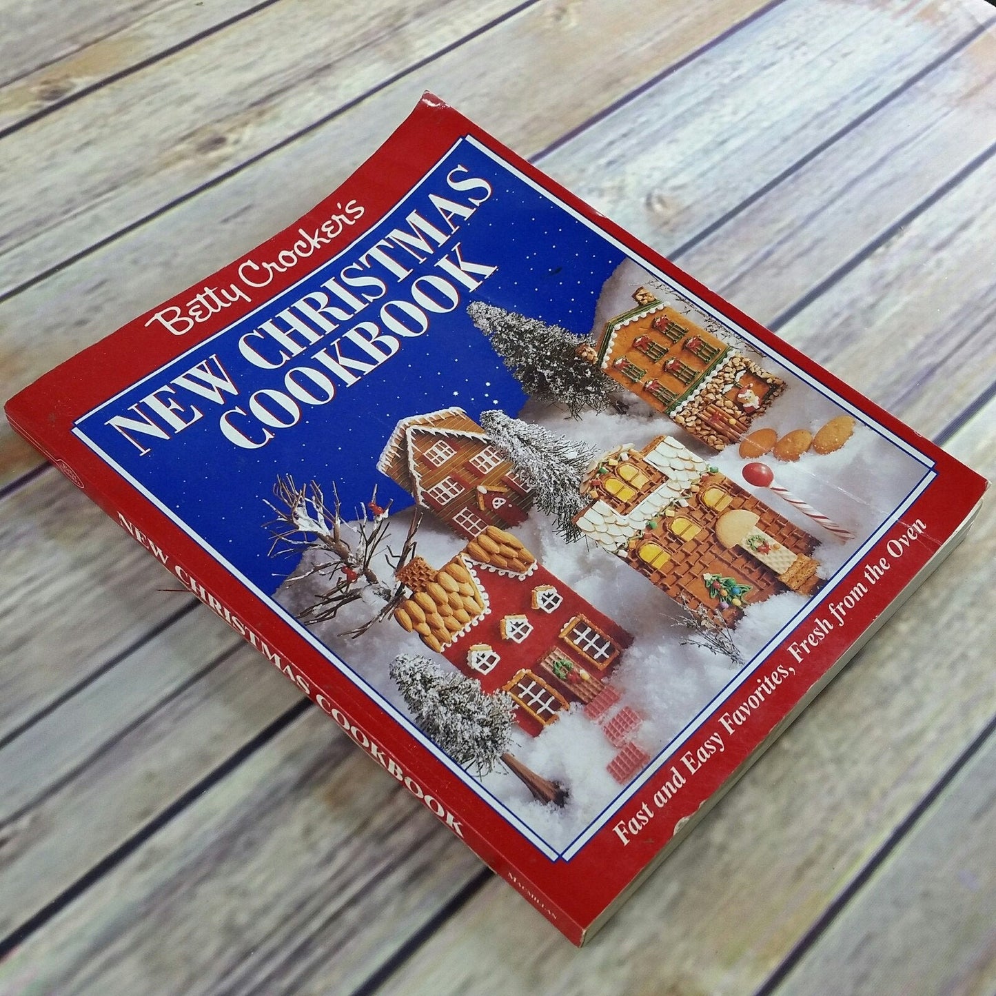 Vintage Cookbook Betty Crocker New Christmas Cookbook 1993 Paperback 90s General Mills Cookies Candy Holiday Menus Desserts
