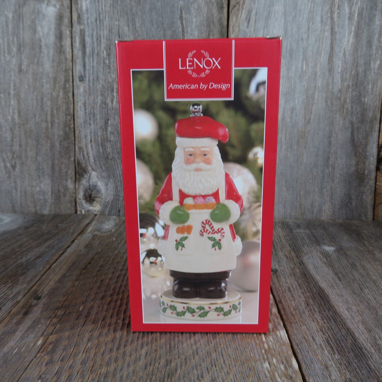 Santa Claus in Apron Pepper Mill Lenox Christmas Holly Leaf Gold Trim