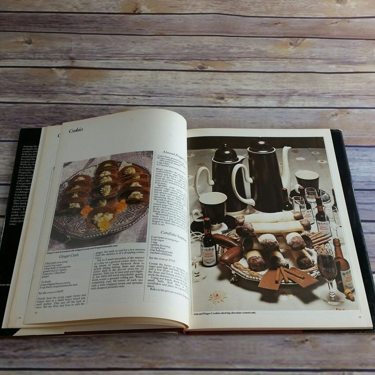 Vintage Cookbook Cookies and Cakes Recipes Better Hostess Series 1977 Hardcover WITH Dust Jacket Margaret Wade