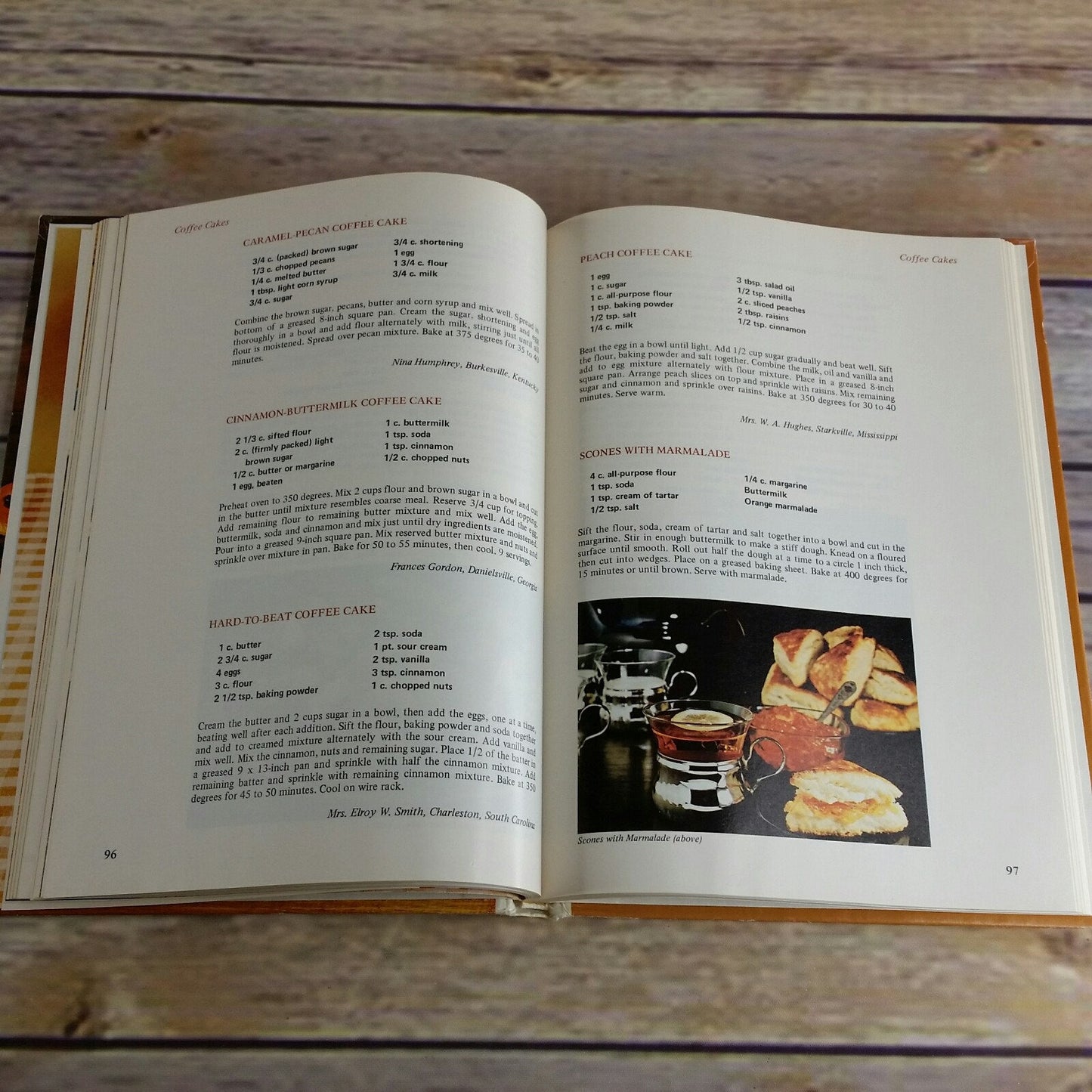Vintage Cook  Book Breads Cookbook Recipes 1977 Southern Living Hardcover Yeast Breads Quick Breads Shortcut Breads with Mixes
