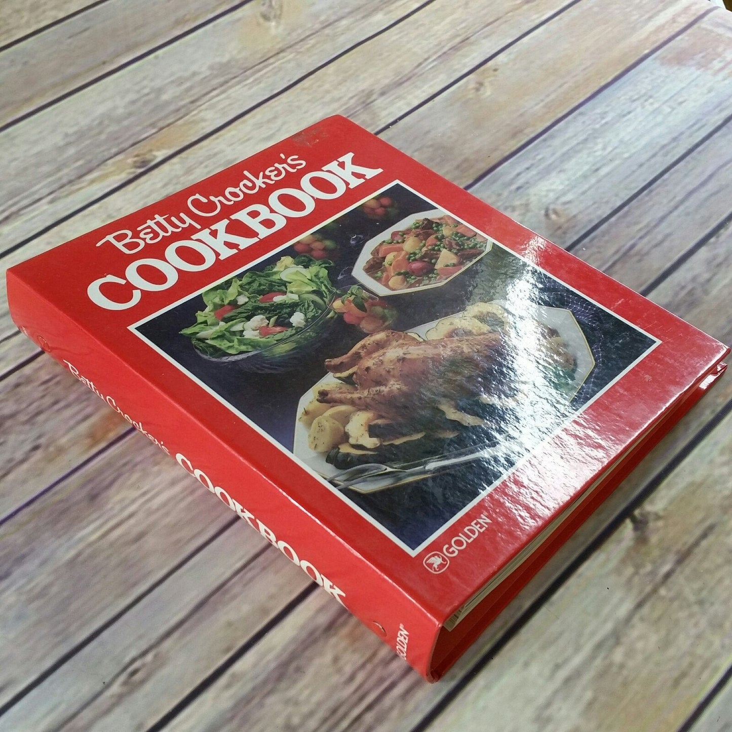 Vintage Cookbook Betty Crocker Red Cover Recipes 5 Ring Binder 1987 Hardcover 2nd Printing Golden Press