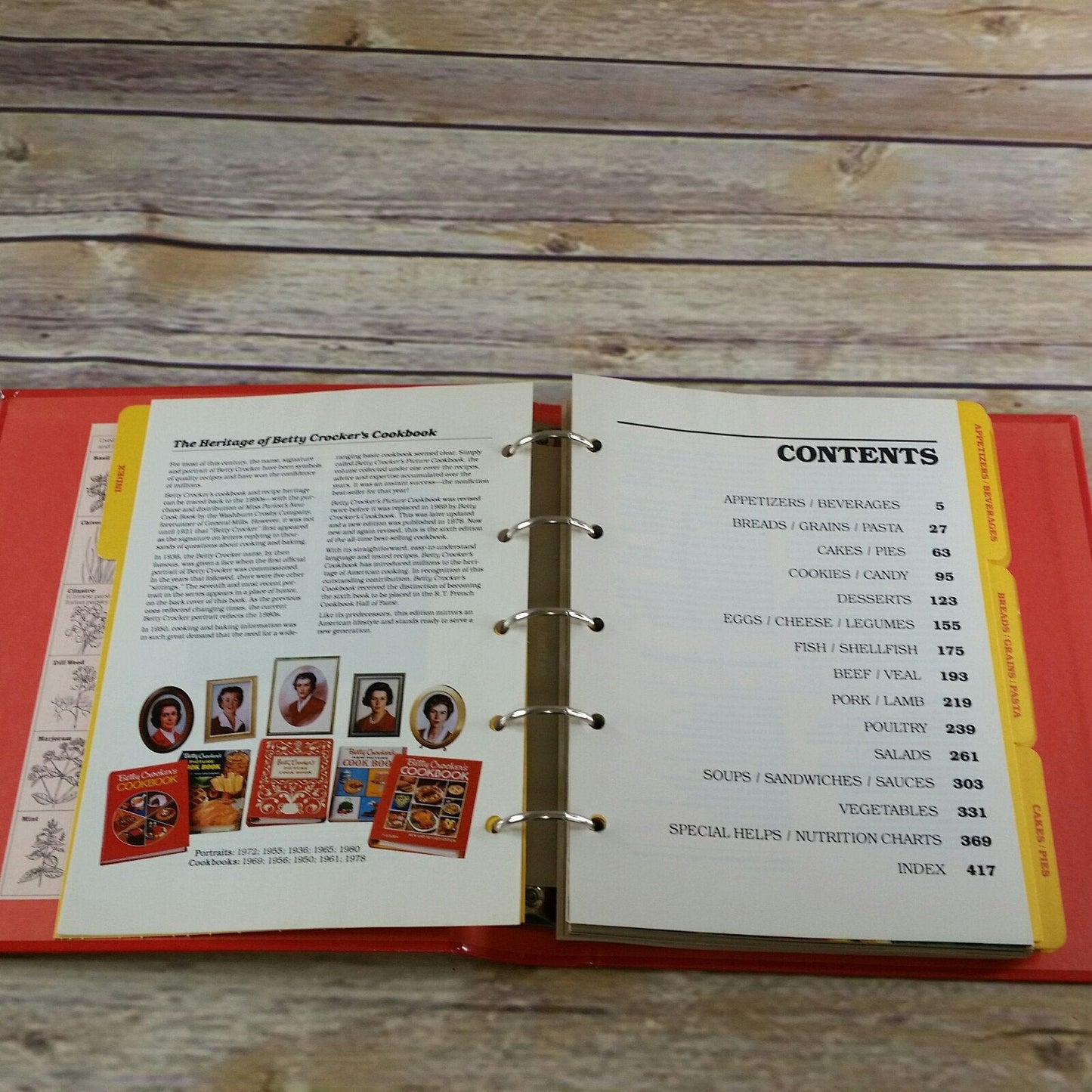 Vintage Cookbook Betty Crocker Red Cover Recipes 5 Ring Binder 1987 Hardcover 2nd Printing Golden Press