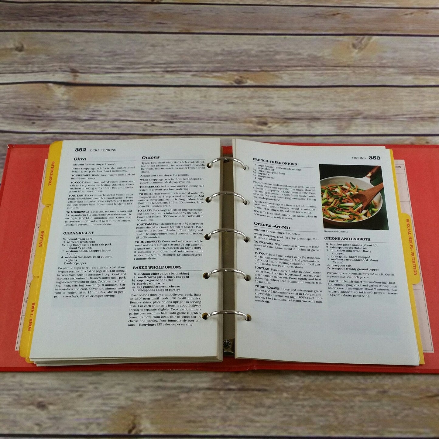 Vintage Cookbook Betty Crocker Red Cover Recipes 5 Ring Binder 1987 Hardcover 2nd Printing Golden Press