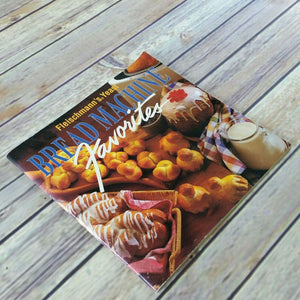 Vintage Cookbook Fleischmann Yeast Bread Machine Favorites Recipes Booklet 1990s Breads Rolls 1994