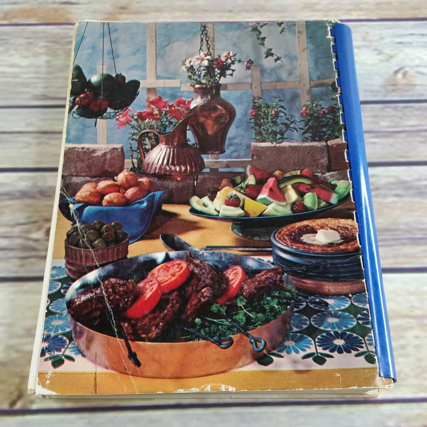 Vintage Sorority Cookbook Beta Sigma Phi International Meats Seafood 1967 Spiral Bound 2000 Recipes