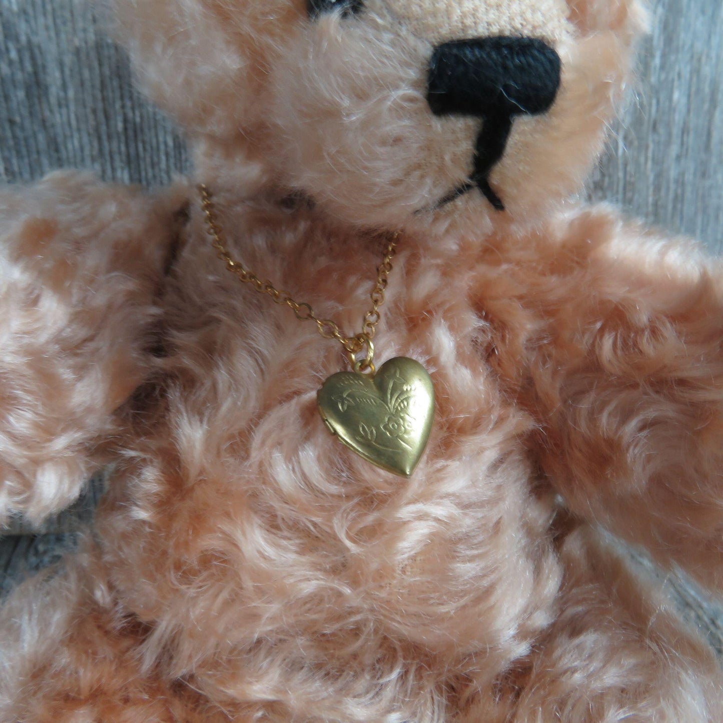 Vintage Teddy Bear Jointed Plush Sarah Brown Furry Locket Kisling Bears Handmade USA 1997 Mohair