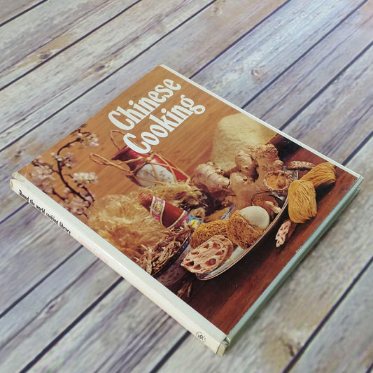 Vintage Cookbook Chinese Cooking Round the World Cooking Library Lee To Chun 1974 Recipes Galahad Books Meijer Pers - At Grandma's Table