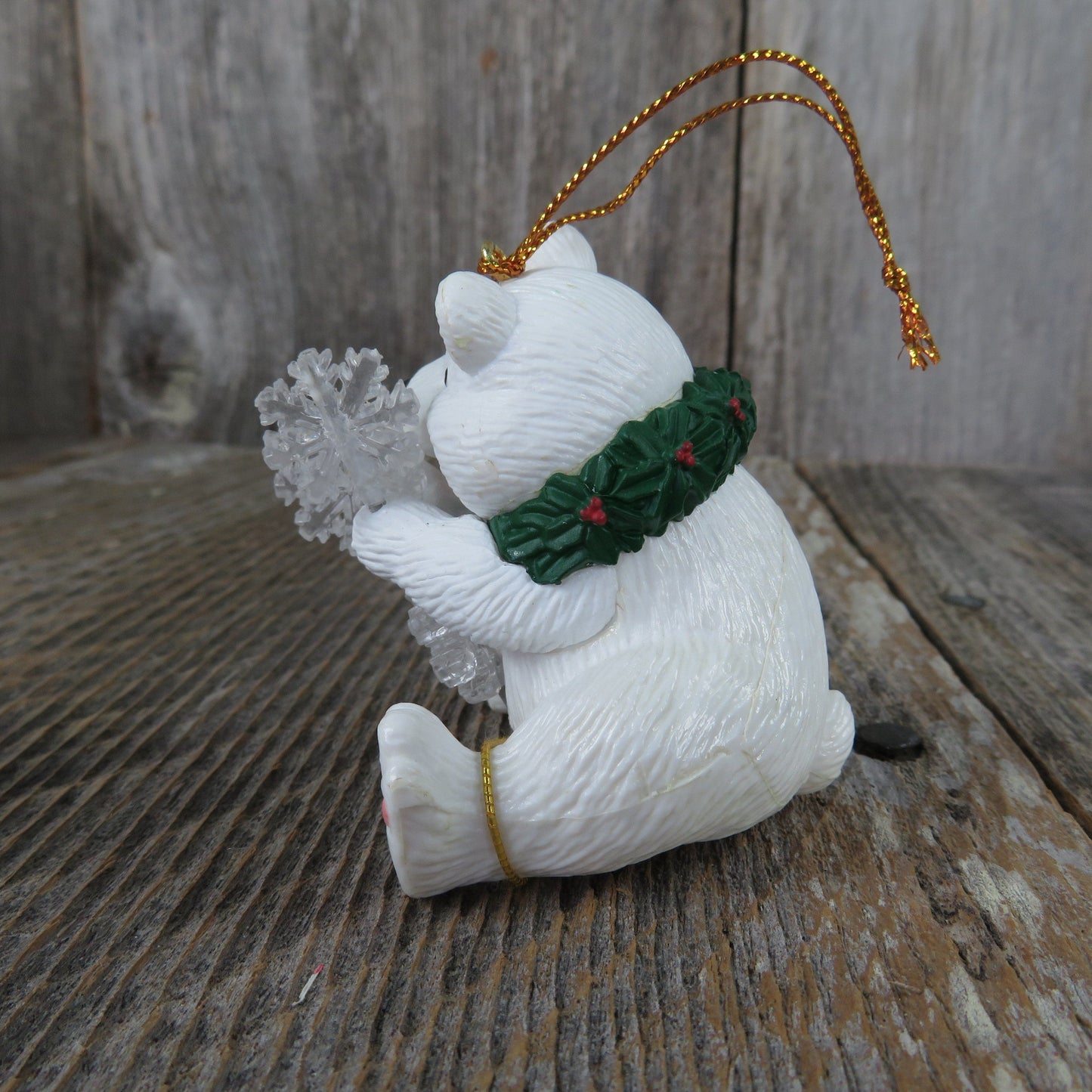 Vintage Polar Bear Ornament Snowflakes Christmas Wreath White Westmar