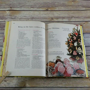 Vtg The Holiday Cookbook Better Homes and Gardens Recipes for Holidays and Special Occasions 1967 Hardcover 6th Printing