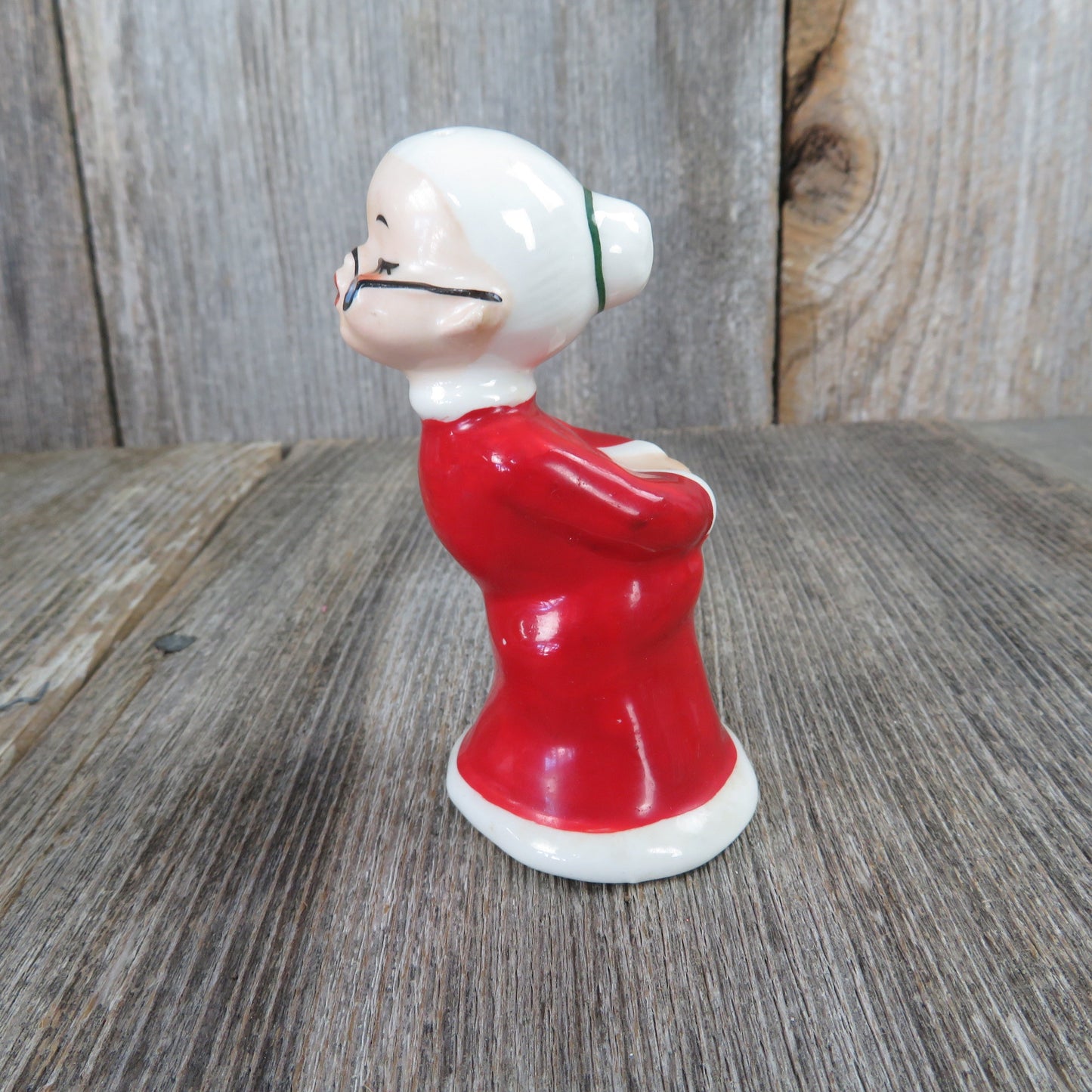 Vintage Kissing Mrs Santa Claus Salt Pepper Shaker Inarco Christmas Replacement Made in Japan