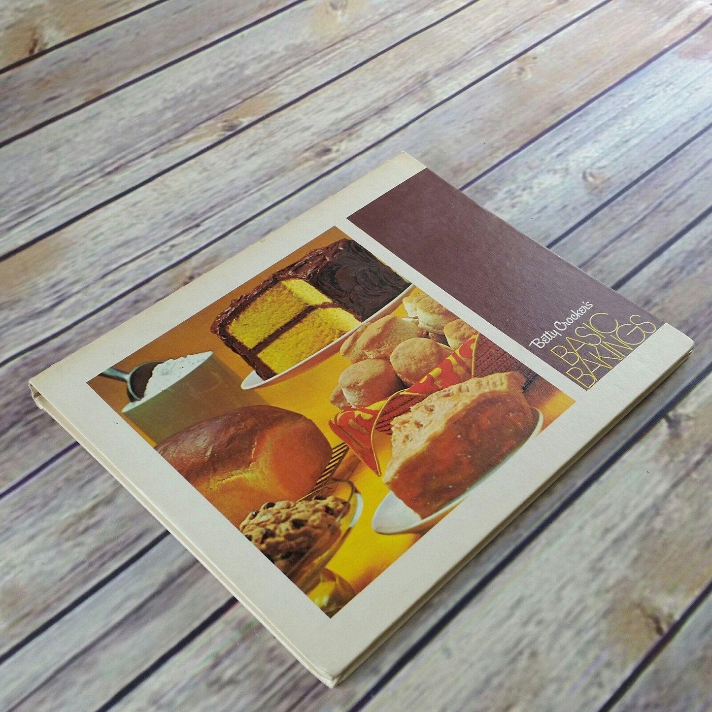 Vintage Betty Crocker Cookbook Basic Bakings 1971 Recipes Spiral Bound Hardcover First Printing